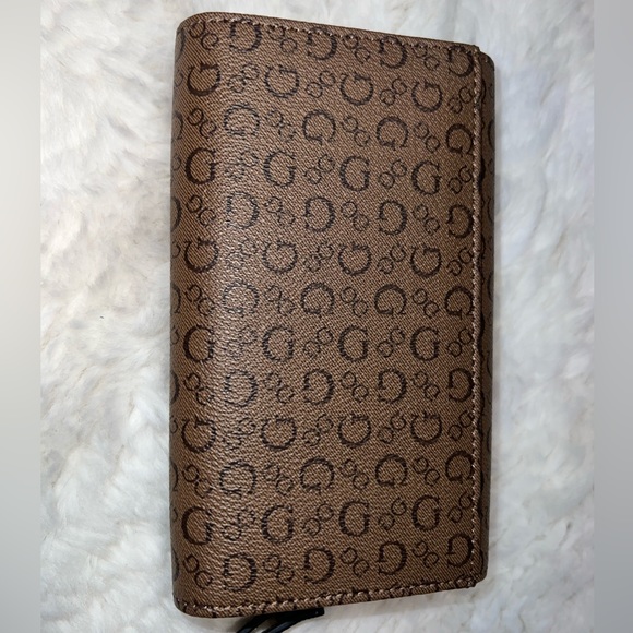 Guess wallet - Picture 2 of 4